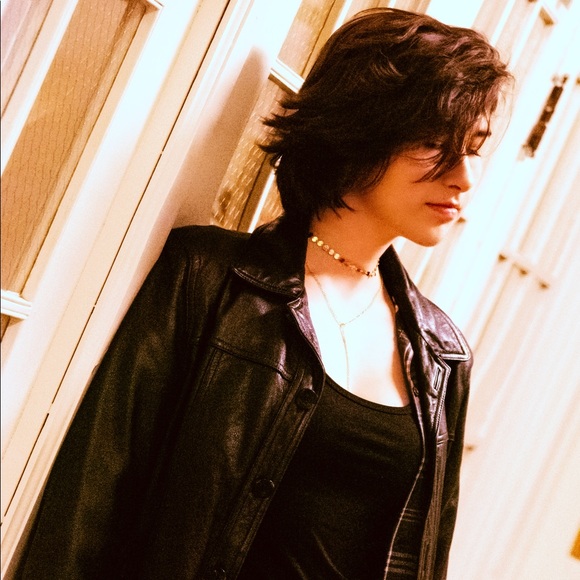 Meet your Posher, Alex - Picture 1 of 4